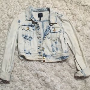 Light wash jean jacket